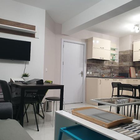 New The Twins Varna Two-Bedroom, Apt 5 At 15 Tsani Ginchev Street, Floor 3 Exterior photo