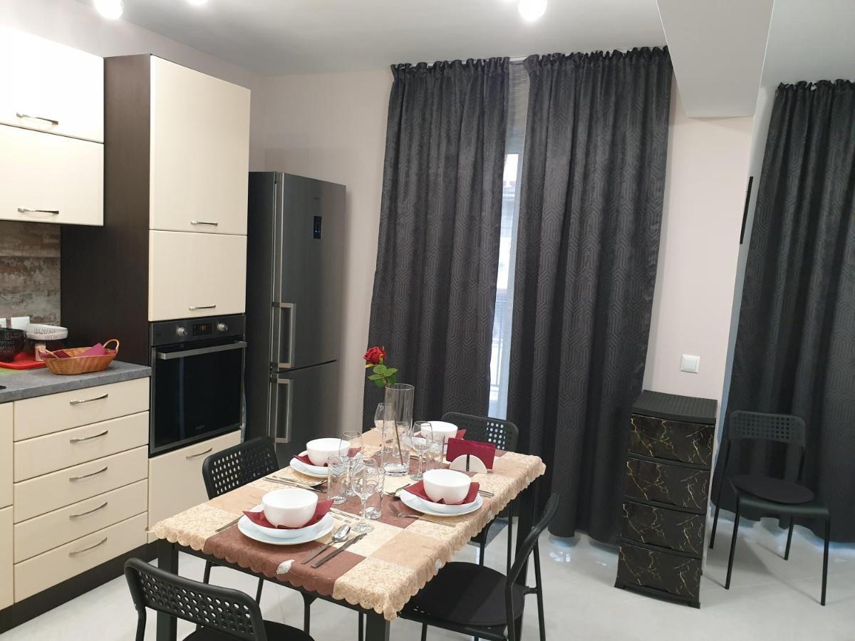 New The Twins Varna Two-Bedroom, Apt 5 At 15 Tsani Ginchev Street, Floor 3 Exterior photo