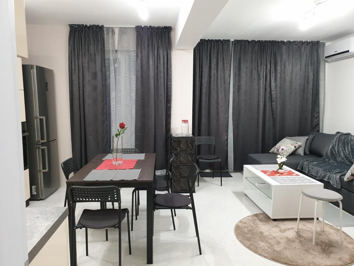 New The Twins Varna Two-Bedroom, Apt 5 At 15 Tsani Ginchev Street, Floor 3 Exterior photo