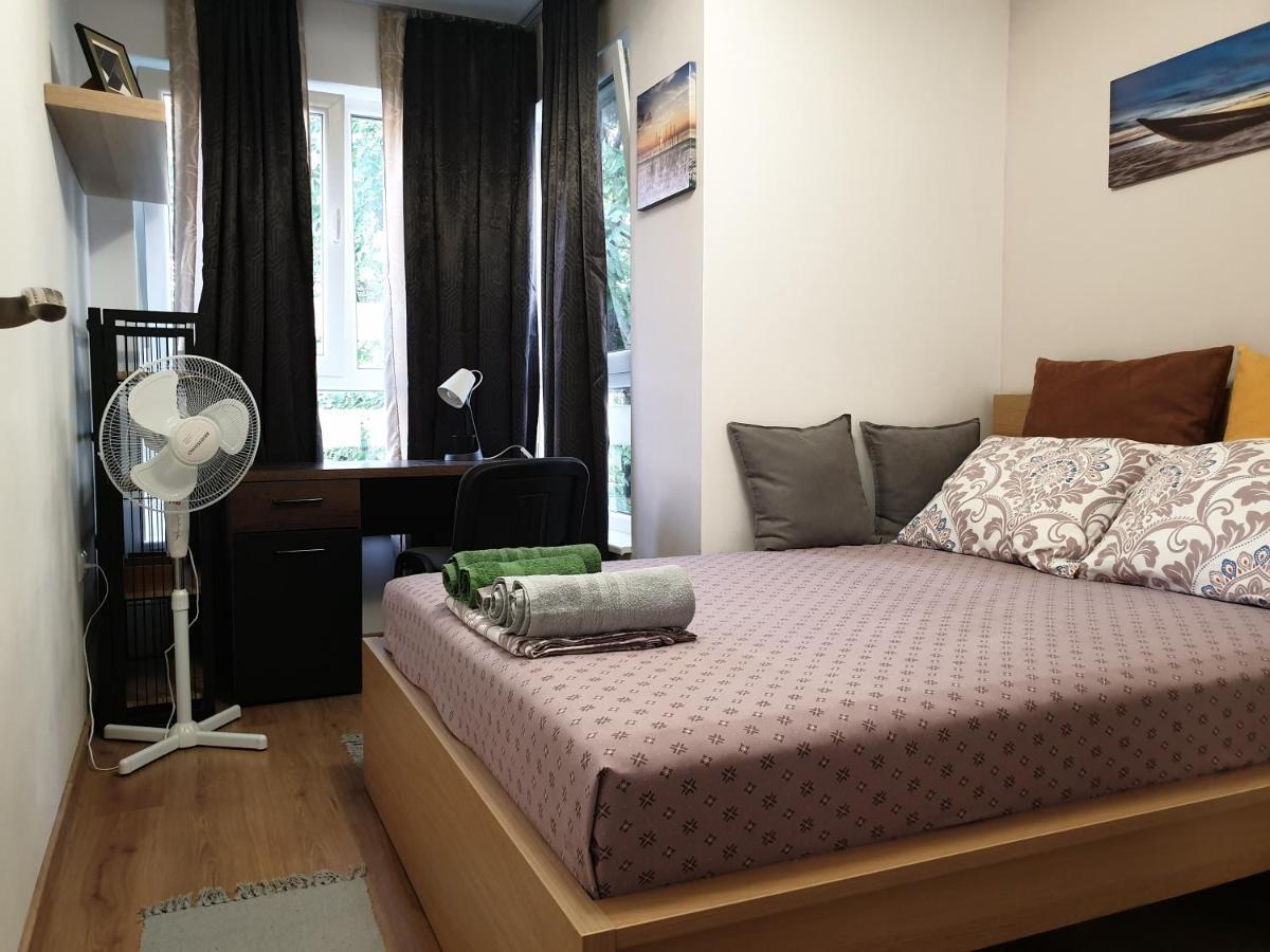 New The Twins Varna Two-Bedroom, Apt 5 At 15 Tsani Ginchev Street, Floor 3 Exterior photo